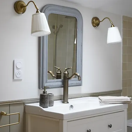 Plates Luxury D'hotes Et Bed and breakfast
