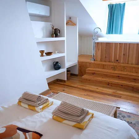 Bed and breakfast Plates Luxury D'hotes Et Saint-Mezard