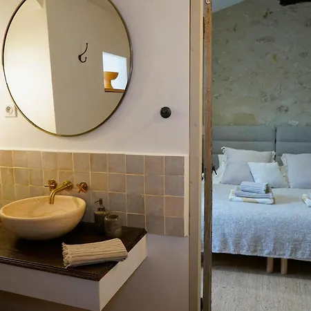 Bed and breakfast Plates Luxury D'hotes Et