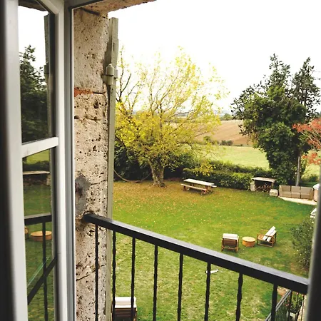Plates Luxury D'hotes Et Bed and breakfast Saint-Mezard