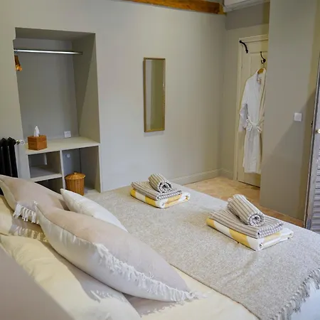 Bed and breakfast Plates Luxury D'hotes Et *