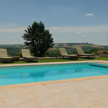 Bed and breakfast Plates Luxury D'hotes Et