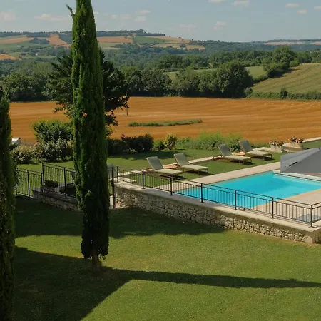 Plates Luxury D'hotes Et Saint-Mezard