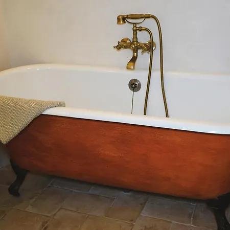 Plates Luxury D'hotes Et Bed and breakfast