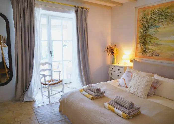 Frühstückspension Plates Luxury D'hotes Et