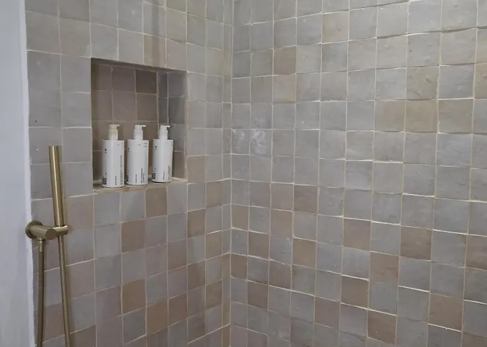 Frühstückspension Plates Luxury D'hotes Et